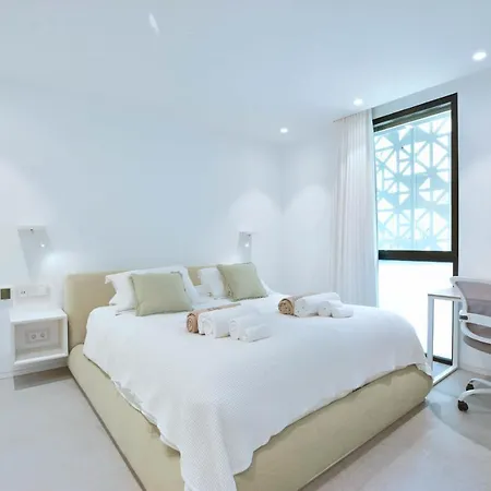 Дом отдыха Infinity 0-3 Luxe Partial Sea View 2b